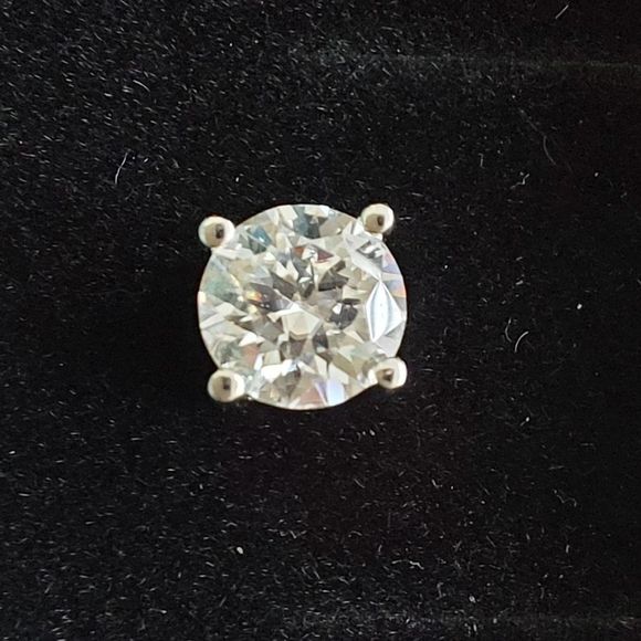 1 Carat Moissanite 925 Silver Sterling Stud Earrings - Picture 11 of 15